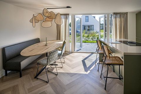 Luxury holiday home near the sea - 4