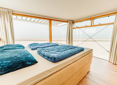 Modern strandhuis op het strand in Zeeland - 6
