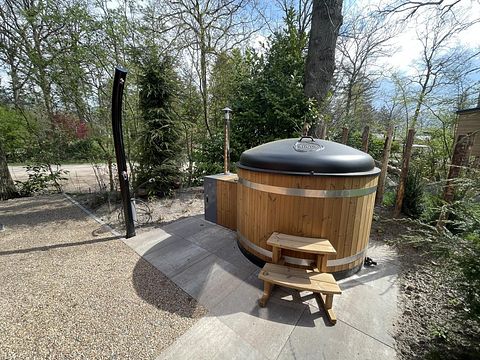 Modernes Chalet mit Whirlpool in Utrecht - 3