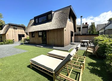 Lodge (6 pers.) near the sea (dogs allowed)