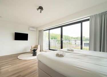 Villa (6p) direct aan het water - 19