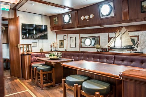 Uniek overnachten op een authentieke zeilboot - 5