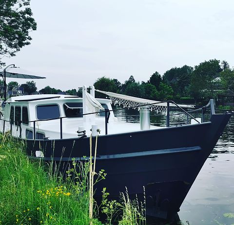 Bateau-sauna privé avec un beau design - 4