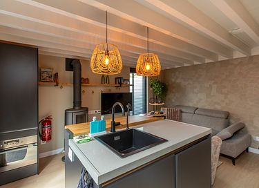 Apartamento con estilo y terraza soleada - 8