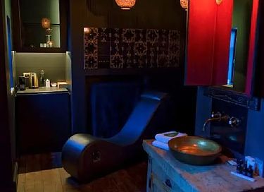 Un hôtel spécial avec des chambres "passionnantes - 9