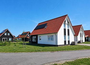 Holiday home with a covered porch in Zeeland - 33