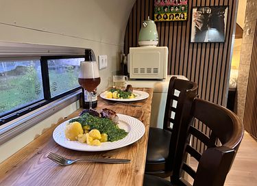 Uniek overnachten in een retro streamcamper - 9