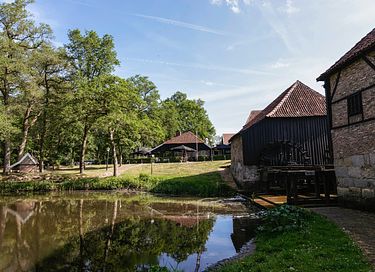 Boutique-Hotel mit Blick auf eine Wassermühle - 4