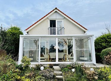 Attractive waterfront holiday home - 20