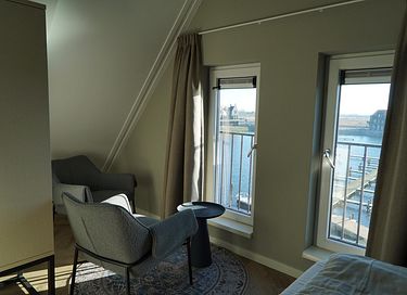 Balkon met uitzicht op het meer - 8