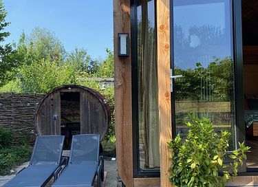 Maison enveloppante de bien-être avec sauna et bain à remous - 23