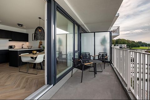 Luxe 6-persoons waterloft  - 2