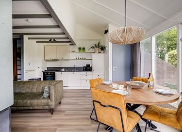 Gezellig familiehuis met grote tuin - 12