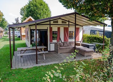 Tente-pavillon dans un beau camping du sud du Limbourg