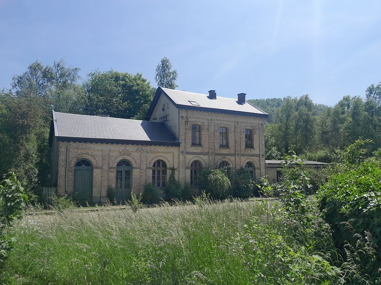 Voormalig treinstation (8p) in de Ardennen - 1