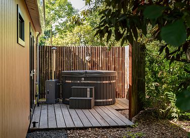 Casita con encanto junto al agua con jacuzzi - 23