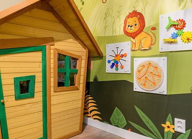 Wohnung mit Whirlwanne und Spielzimmer - 10