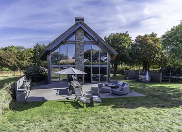 Prachtige vakantievilla met hottub op Texel
