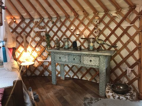 Romantische Yurt met hottub - 4