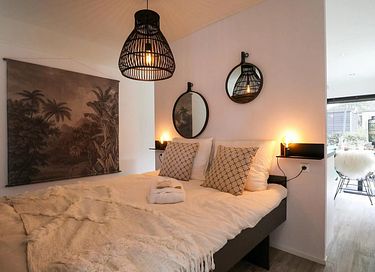 Wellness cottage in a cozy park - 8