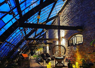 Luxury B&B in 100 year old grapevine - 26