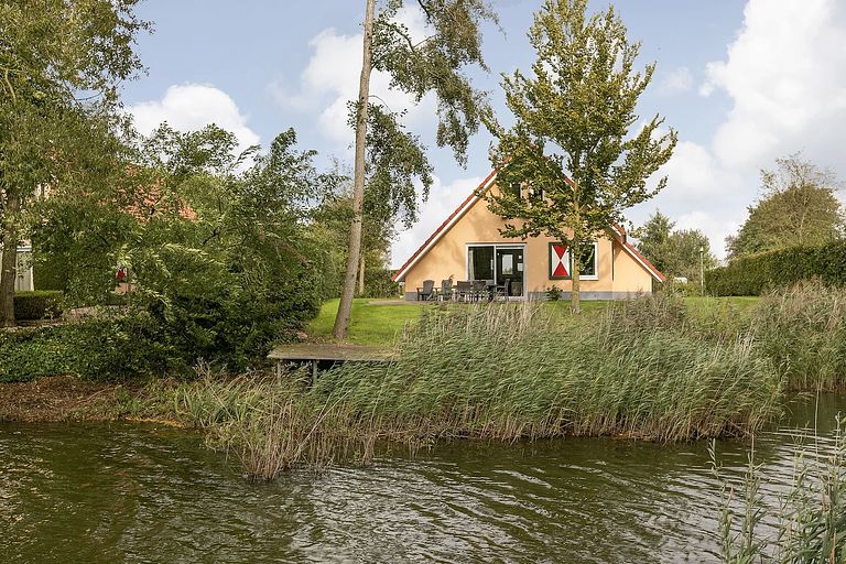 Vrijstaande bungalow (6p)  - 1
