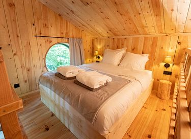 Romantic overnight stay among the trees - 15