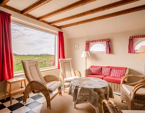 Detached farm house with views - 3