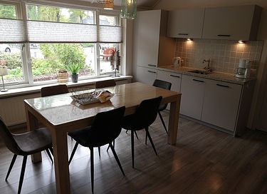 Attractive farmhouse with jacuzzi for 10pers. - 11