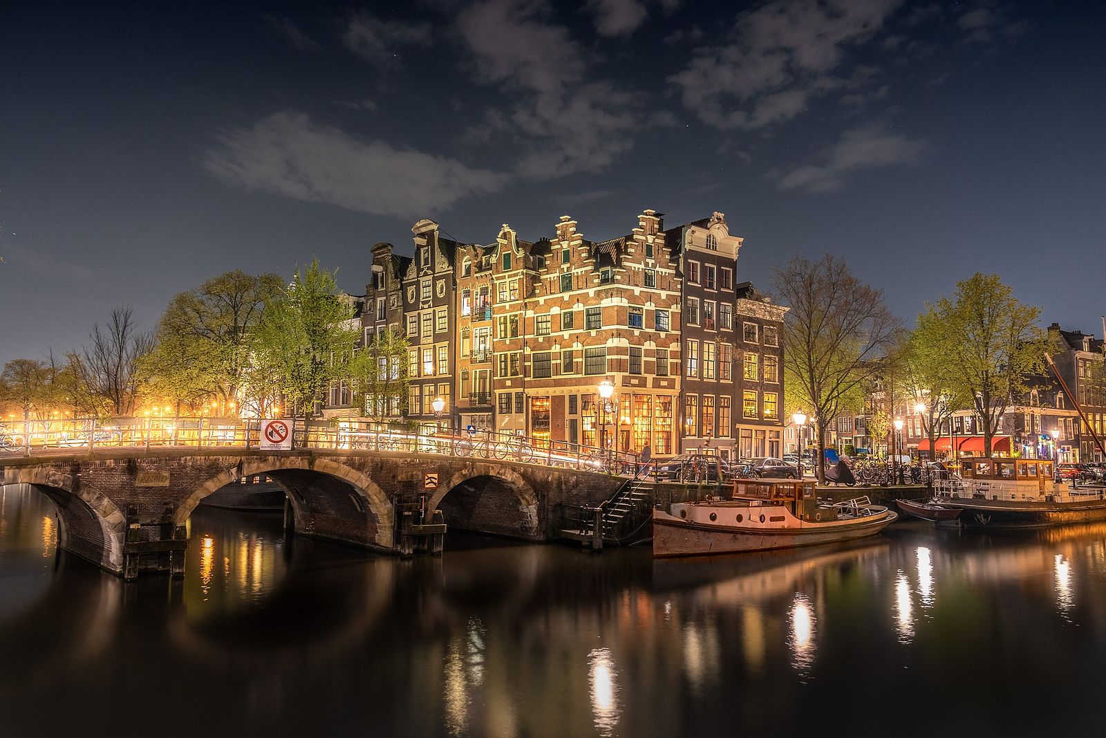 5 romantic nights in Amsterdam