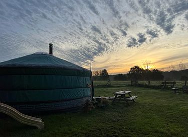 Overnachten in romantische yurt  - 17