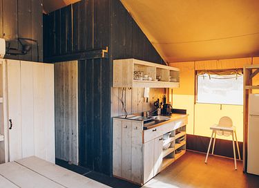 Ruime glamping lodge met eigen sanitair - 7