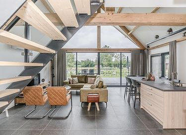 Ferme de luxe au toit de chaume à la campagne - 8