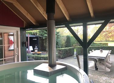Wellnesswoning met hottub en sauna (6p)