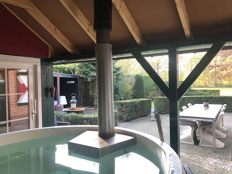 Chalet de bien-être avec bain à remous et sauna (6p) - 1