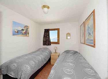 Chalet met prachtig uitzicht op de Alpen - 12