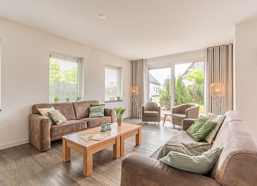 Spacious 10-person vacation villa on Texel - 4