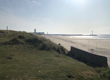 Aan het strand in een historisch ziekenhuis - 18