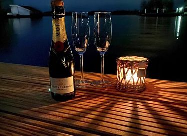 Ruime vakantievilla direct aan het water - 15