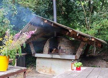 Zelt-Ferienhaus mit Whirlpool auf einem Bauernhof in Drenthe - 45