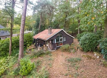 Romantic cottage in the forest with fireplace - 42