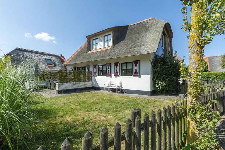 Vakantiehuis op loopafstand van strand en bos - 1