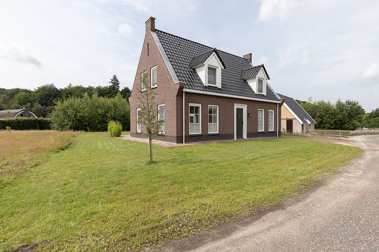 Ruime 6-persoons vakantiewoning in de natuur - 1