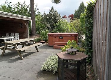 Attractive farmhouse with jacuzzi for 10pers. - 3