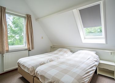 Detached bungalow near a nature reserve - 11