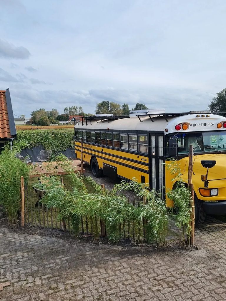 Spending the night in an American school bus - 1