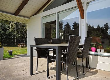 Vakantiehuis met groot overdekt terras - 16