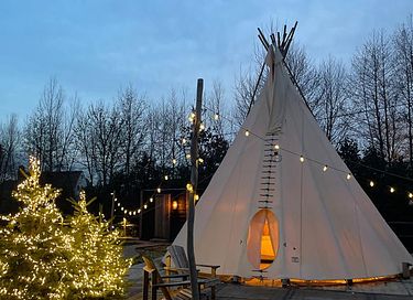 Slapen in een romantische tipi met hottub - 7
