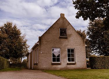 6-persoons vakantiehuis op een klein park - 3