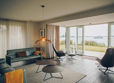 Exclusief genieten in Friesland met uitzicht - 10